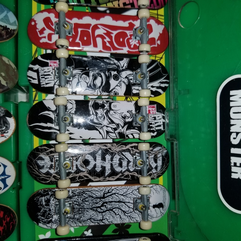 Tech Deck Finger Skate Boards with Case.